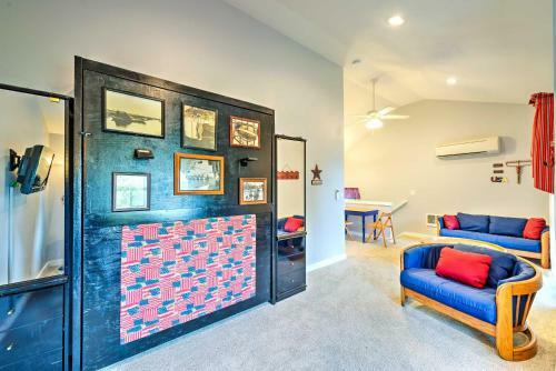 Cabin With Mtn View, Public Beach Access And Kayaks!