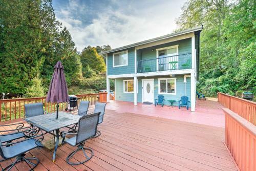 Cabin With Mtn View, Public Beach Access And Kayaks!