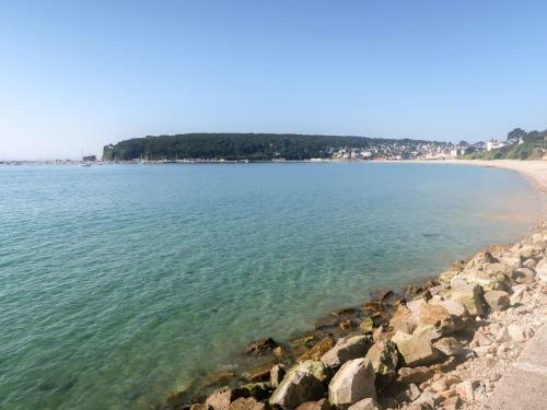 Holiday Home Les Embruns - Czn111