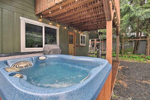 Packwood A-frame With Hot Tub, By Mt Rainier!