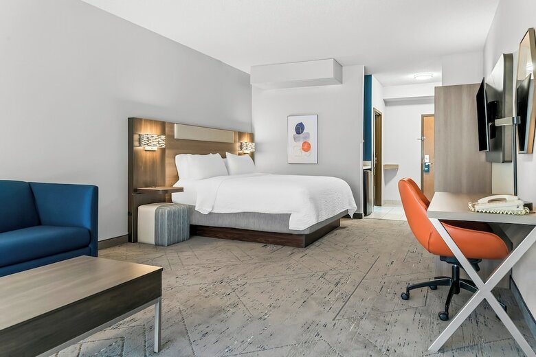 Holiday Inn Express Hotel & Suites - Novi