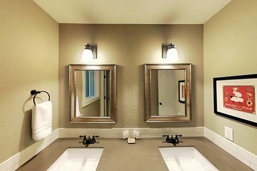 Woodinville Escape