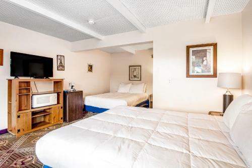 Pacific Motel II