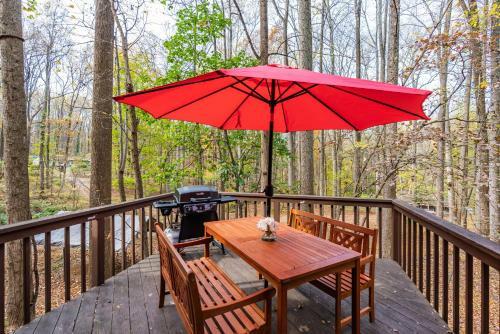Harpers Ferry Cabin With Deck And Grill, Game Room, Wifi