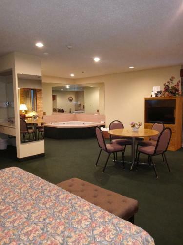 Hotel New Martinsville Inn