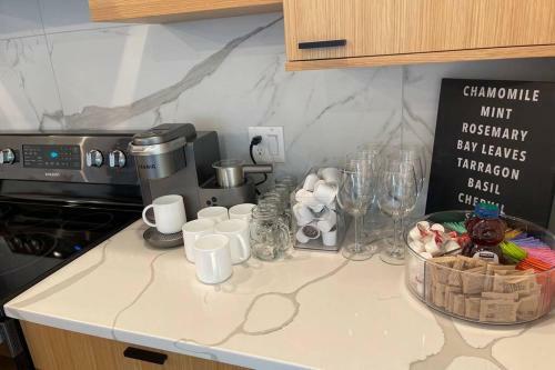 Apartamento Cheerful New Modern Townhome Close To Downtown