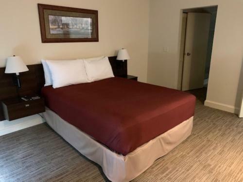 Motel Mccoy's Inn