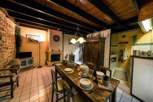 La Maison Hugu�toune