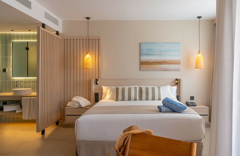 Aqua Hotel The Breeze & Spa - Adults Only (+18)