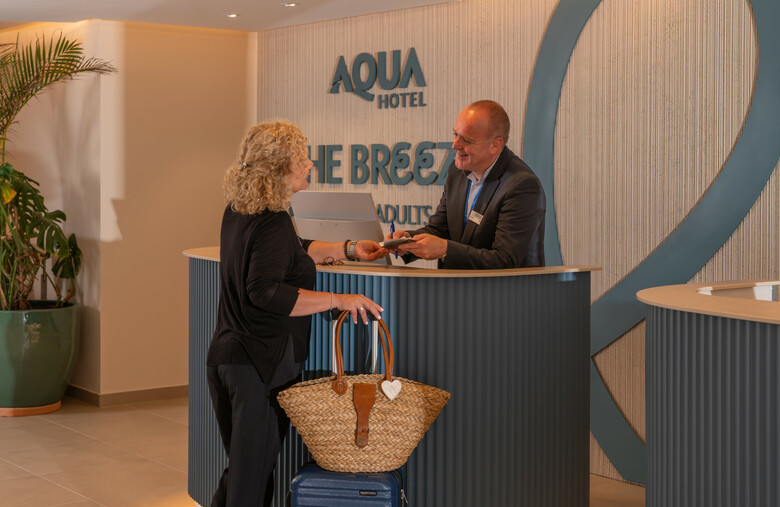 Aqua Hotel The Breeze & Spa - Adults Only (+18)