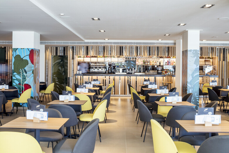 Aqua Hotel The Breeze & Spa - Adults Only (+18)