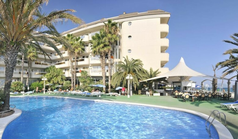 Caprici Beach Hotel & Spa