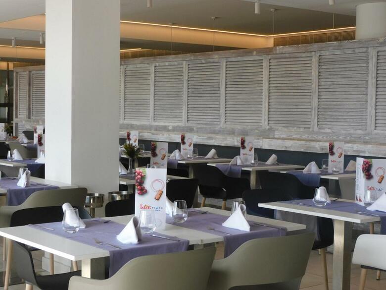 Hotel Tahit� Playa & Suites