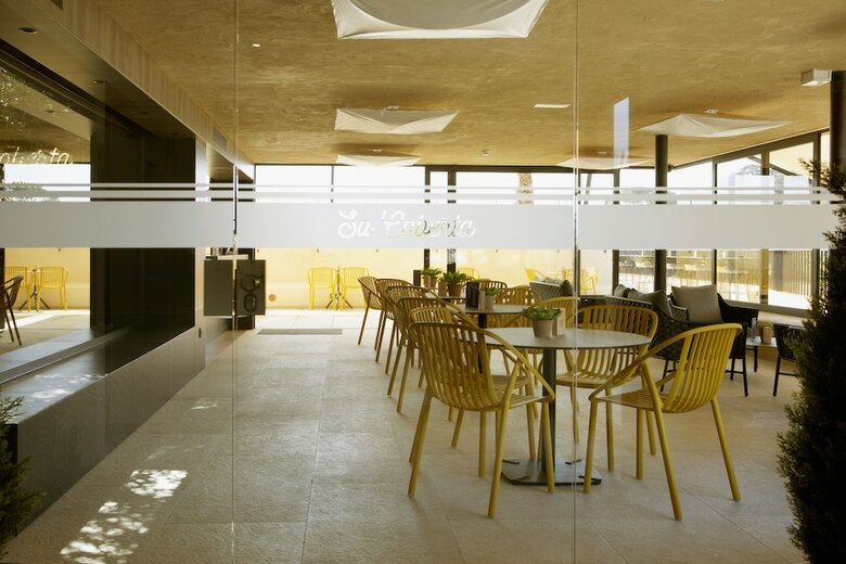 Hotel Delf�n