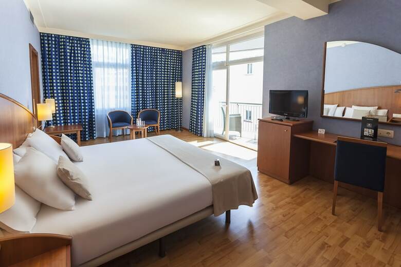 Hotel Delf�n
