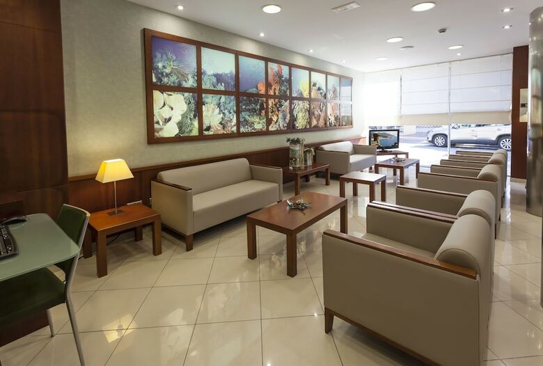 Hotel Delf�n