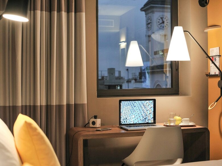 Hotel Ibis Casa Voyageurs