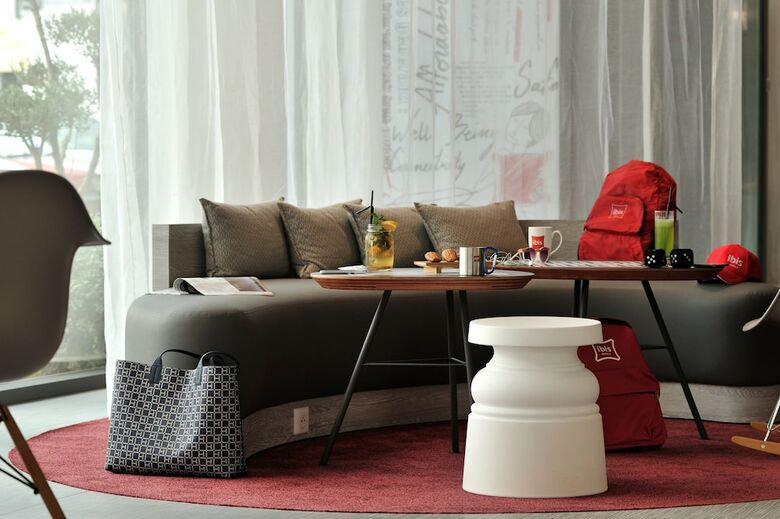 Hotel Ibis Casa Voyageurs