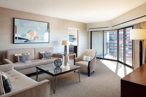 The Westin Crown Center Hotel