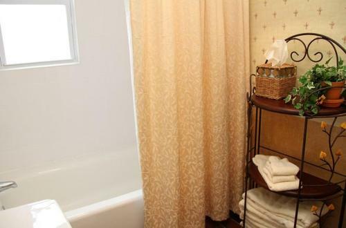 Bed & Breakfast Youngtown Inn