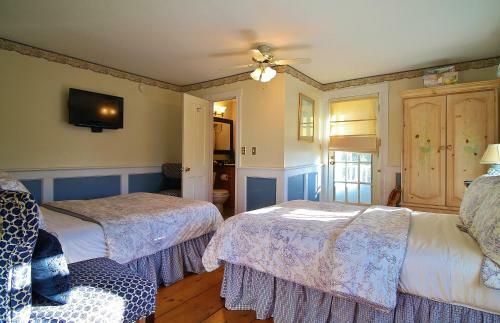 Bed & Breakfast Youngtown Inn