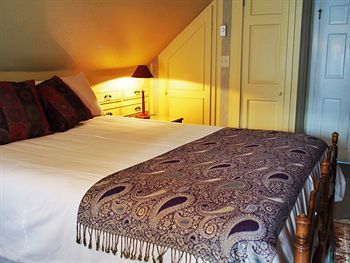 Admiral Peary Inn Bed & Breakfast