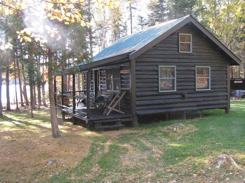 Bulldog Camps & Lodge