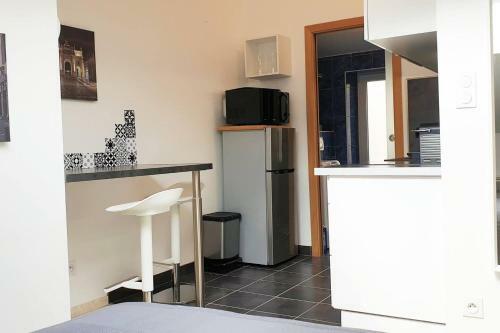 Apartamento Joli Studio Calme Coeur De Ville