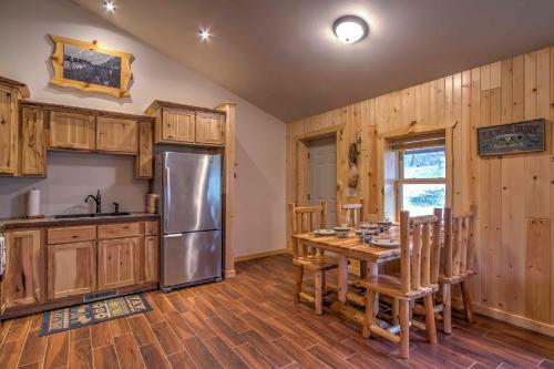 Cabin By The River Visited By Treehouse Masters!
