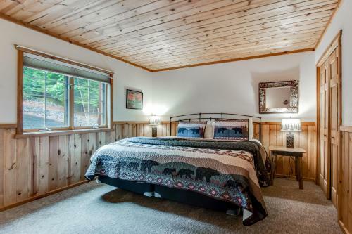 Cranberry Cove Lodge