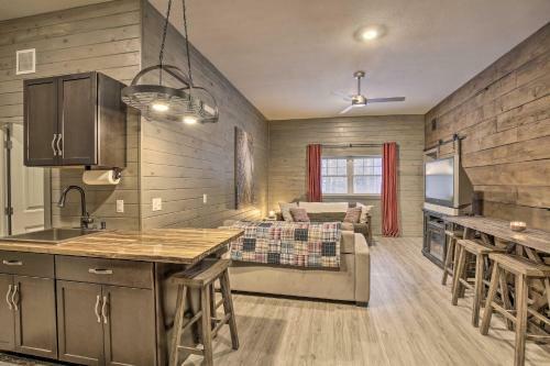 Inviting Anglers Abode With Grill And Rv Hookups