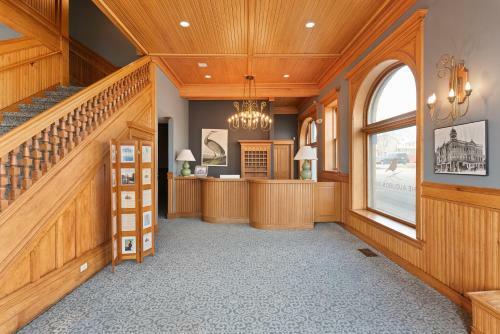 The Audubon Hotel And Event Venue