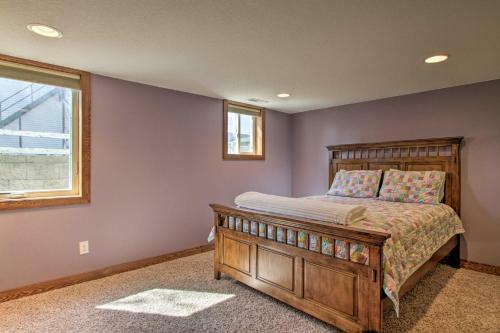 Cozy Pepin Home - 2 Blocks To Beach And Marina!