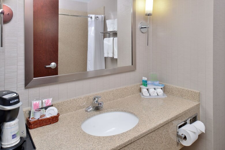 Holiday Inn Express Hotel & Suites Lafayette