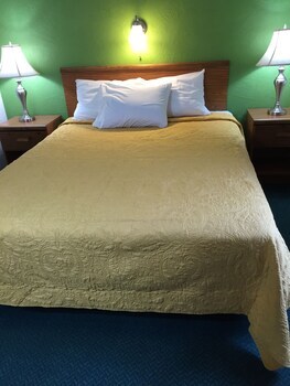 Motel East Street Inn & Suites