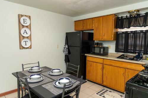 Apartamento Nice Three Bedroom Rental Unit Free Parking & Wifi