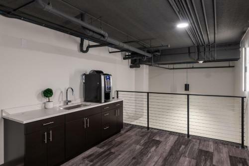 Apartamento Flexhome Skywalk To Fiserv U1 Rooftopgymparking