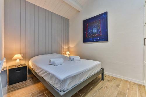 Jolie Maison Avec Piscine Et D�pendance
