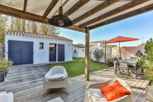 Jolie Maison Avec Piscine Et D�pendance