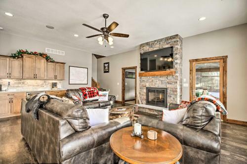 Lakefront Cabin With Fire Pit About 5 Mi To Siren!