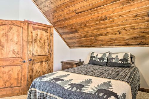 Lakefront Cabin With Fire Pit About 5 Mi To Siren!