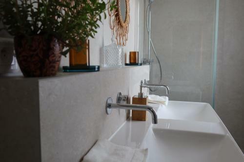 Bed & Breakfast La Maison Des Champs , Chambres D'hotes , Receptions