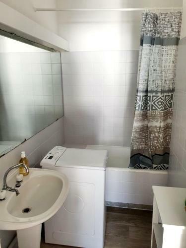 Apartamento Studio Avec Terrasse Sur La Plage De Tenutella