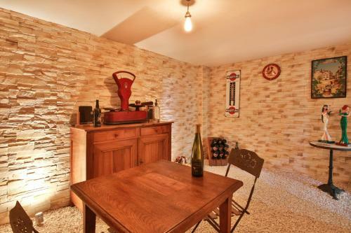 Hostal La Villa Miel