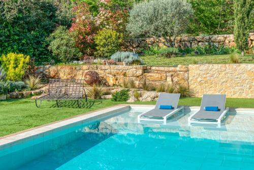 Hostal La Villa Miel