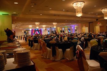 Hotel The Armada Inn & Suites Glendale Heights