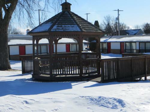 Daniels Motel
