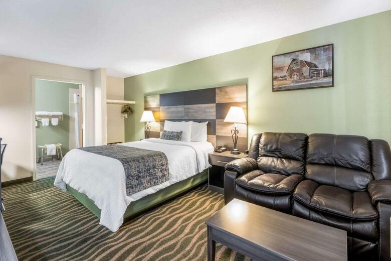 Hotel Knights Inn Cadiz