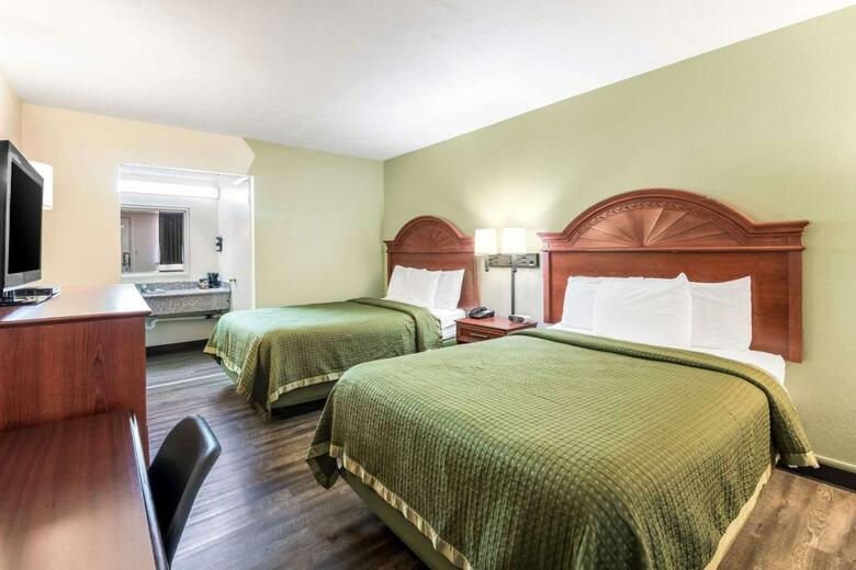 Hotel Knights Inn Cadiz