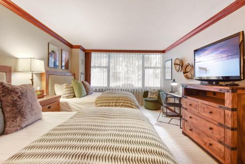 Resort At Squaw Creek #243